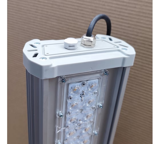 Светодиодный светильник КХЭМ KXM-LED-/14200лм/4000К-5000К/760x140x150мм TERRA 105Вт