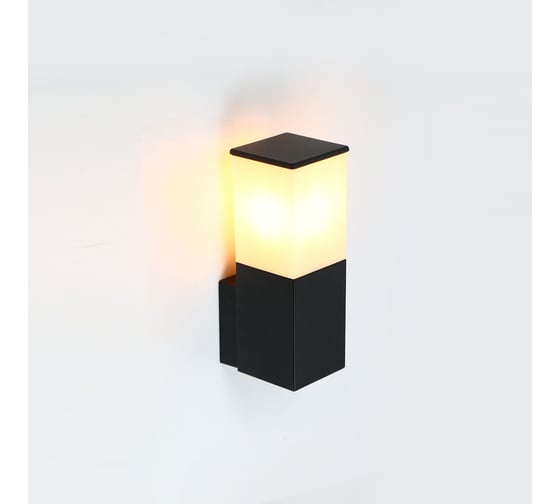 Фасадный светильник General Lighting Systems Нова GWL-E27-IP65 черный+матовый 662455 1