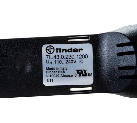 Светодиодный щитовой светильник Finder 600Лм; 9Вт; 110-240В Ac/Dc; ручной выкл; разъемный 7L4302301200
