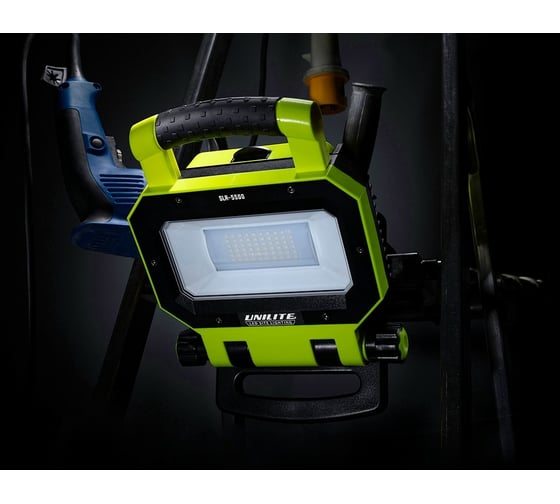 Аккумуляторный светодиодный прожектор Unilite SLR-5500