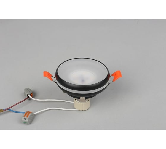 Встраиваемый светильник Omnilux OML-102819-01