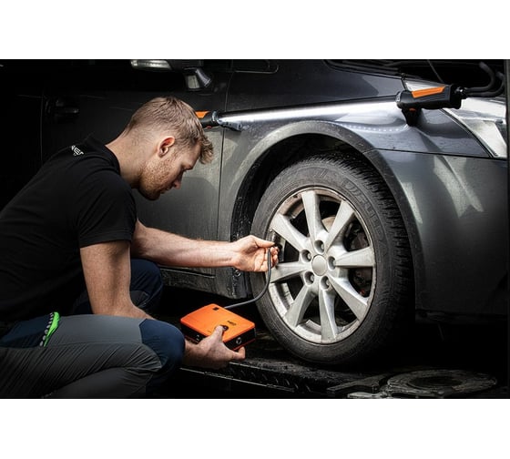 Подкапотный аккумуляторный фонарь NEO Tools 1000 лм, 6 ч, 130-200 см, магниты, SMD 99-048