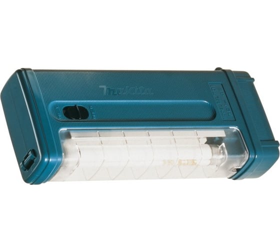 Аккумуляторный фонарь Makita ML701