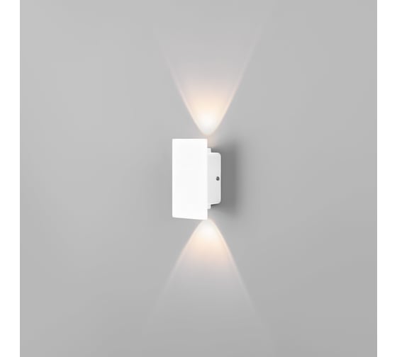 Настенный светодиодный светильник Elektrostandard mini light 35154/d белый a060884