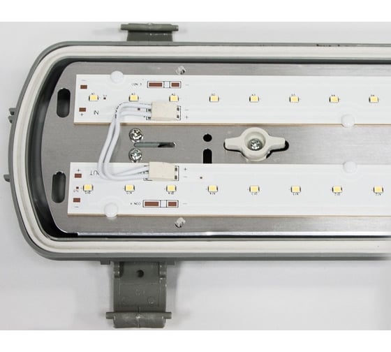 Светодиодный светильник FERON AL5043 60LED 6400K 22W в пластиковом корпусе IP65 27984