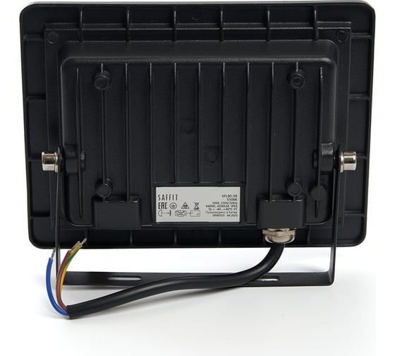 Светодиодный прожектор SAFFIT SFL90-50 2835SMD, 50W 6400K AC220V/50Hz IP65, черный в компактном корпусе 55066