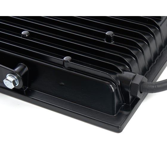 Светодиодный прожектор SAFFIT SFL90-100 IP65 100W 6400K черный 55068