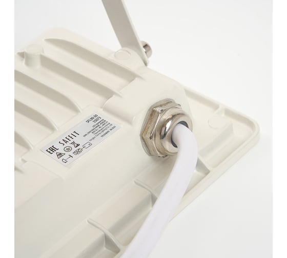 Светодиодный прожектор SAFFIT SFL90-50 2835SMD, 50W 6400K AC220V/50Hz IP65, белый в компактном корпусе 55073