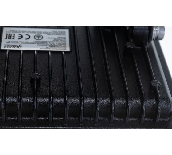 Светодиодный прожектор Gauss Elementary 30W 2690lm IP65 3000К черный 613527130
