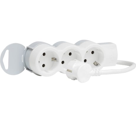 Многорозеточный блок Legrand''Стандарт'' 3 x 2К+З с кабелем длиной 1,5 м 695001