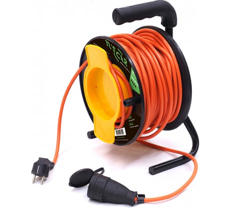 Электрический силовой удлинитель TUSCAR 30м, 1 розетка, на пласт. катушке, с/з пвс 3x2,5, 4квт 401531114-30-2