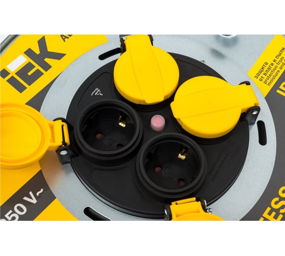 Катушка IEK УК40, с т/з, 4 места, 2Р+PЕ/40м, КГ 3х2.5, 5мм2, IP44, "Professional" WKP17-16-04-40-44