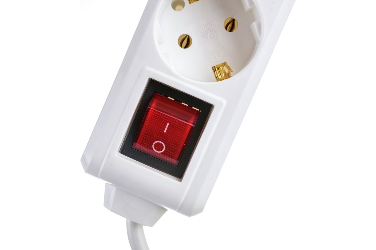 Удлинитель IEK У04К-выключатель, 4 места, 2Р+PЕ, 1.5 метра, 3х1мм2, 16А ...