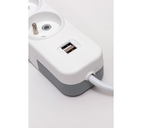 Удлинитель ELBI Myra с заземлением, 4 гнезда, с защитными шторками, USB, 5м, 3x1 527-040205-411