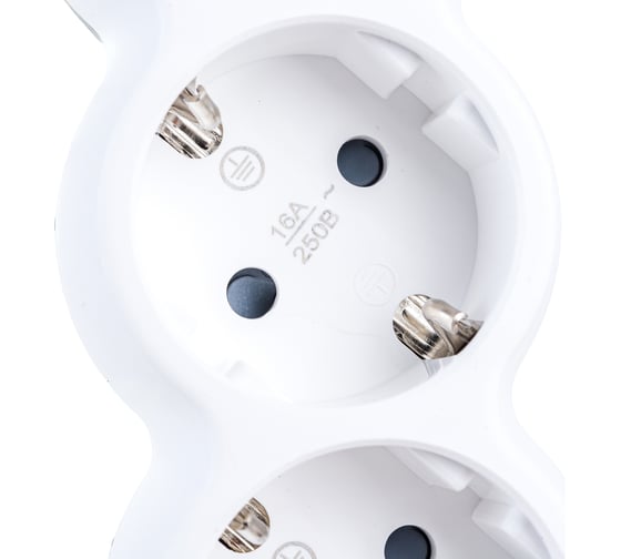 Удлинитель IEK, У05В 5 мест 2P+PE/3м 3х1,5мм2 16А/250В UNO WYP53-16-05-03-ZK