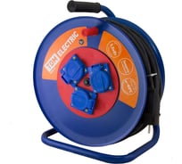 Силовой удлинитель TDM ELECTRIC УХз16-003 металлическая катушка, АЗ, 3 места, IP44/30м, КГ 3х1,5 SQ1301-0140