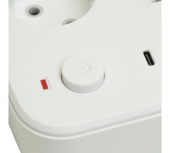 Удлинитель STEKKER 3-местный c/з 3x1 мм2, 3 м, 250В, 10А, 4USB+2Type-C 2,4А, серия Home, белый HM09-36-02, 49979