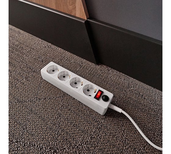 Сетевой фильтр PROconnect STANDARD 4 розетки 3 м, с/з автовыкл., белый 11-7228