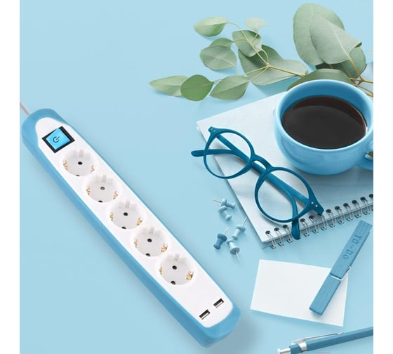 Удлинитель Electraline 5Р+2USB с выключателем, 3x1-2М, с заземлением, силикон, бело-синий 62160