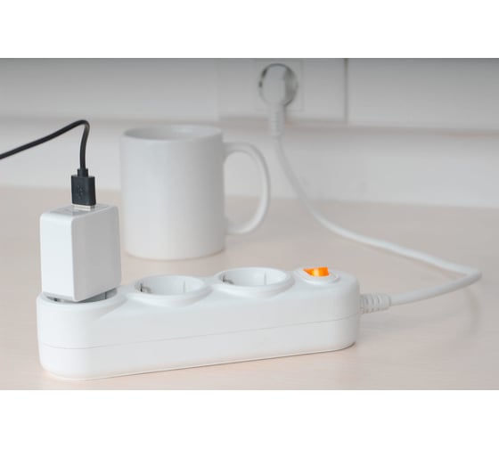Бытовой удлинитель Power Cube 3р с/з выкл., 3500 Вт, 16 А, 3 м 31,5 (белый) PC-1-3M