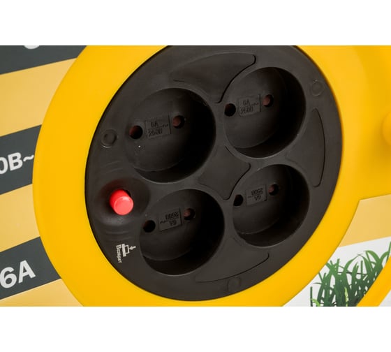 Удлинитель на катушке с термозащитой 4х30м УК30 2х0.75 IEK Garden WKP23-06-04-30 277732