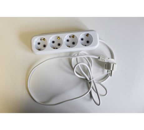 Сетевой удлинитель ПЕРЕСВЕТ+ с заземлением, на 4 гнезда, шнур ПВС 3х1 - 5м 4620003921407