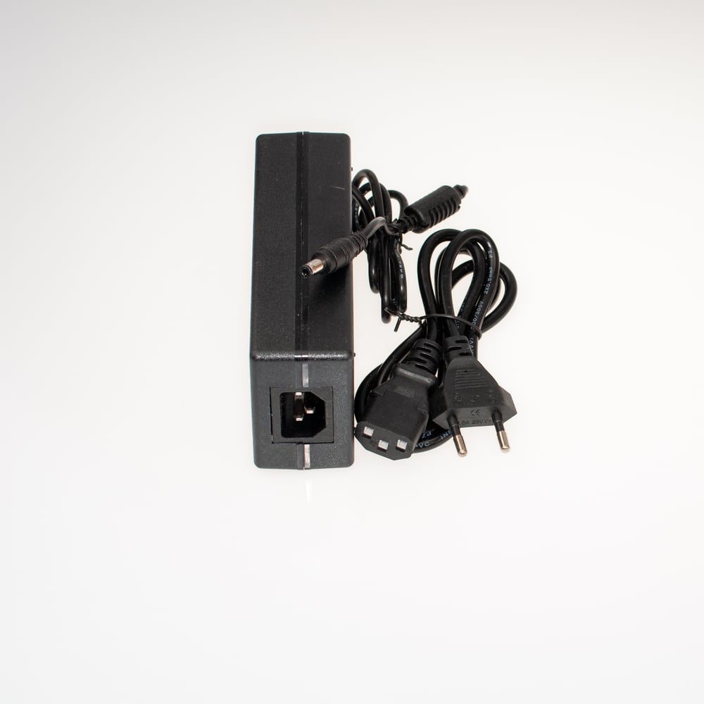 Блок питания (адаптер) Pro Legend 18V/3A 5,5x2,5 PL9163 - выгодная цена ...