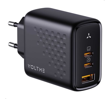 СЗУ VOLTME Revo 67CCA USB-C+USB-С+USB-A, GaN, 67W, PD3.0, QC4.0+, черный V1100V1