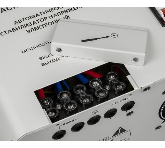 Стабилизатор напряжения Ресанта АСН 12000 Н/1-Ц Lux 63/6/22