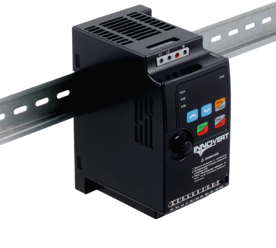 Преобразователь INNOVERT ISD mini PLUS, выходной ток 7.0 А 1,5 кВт вх: 1ф x 220В / вых: 3ф х 220В ISD152M21E