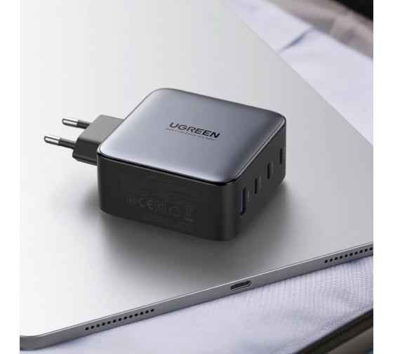 Сетевое зарядное устройство Ugreen USB A + 3 USB C 100W GaN Tech Fast Charger 40747