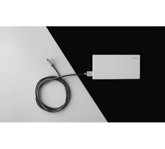 Внешний аккумулятор uBear CORE Powerbank 10000 mah Power Delivery, цвет белый PB08WH10000-PD