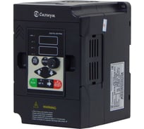 Преобразователь частоты Силиум SL9-M-G13-d75 0,75кВт; 2,1А; вход 220В, выход 380В; съемный пульт управления; тормозной модуль встроен 3989897