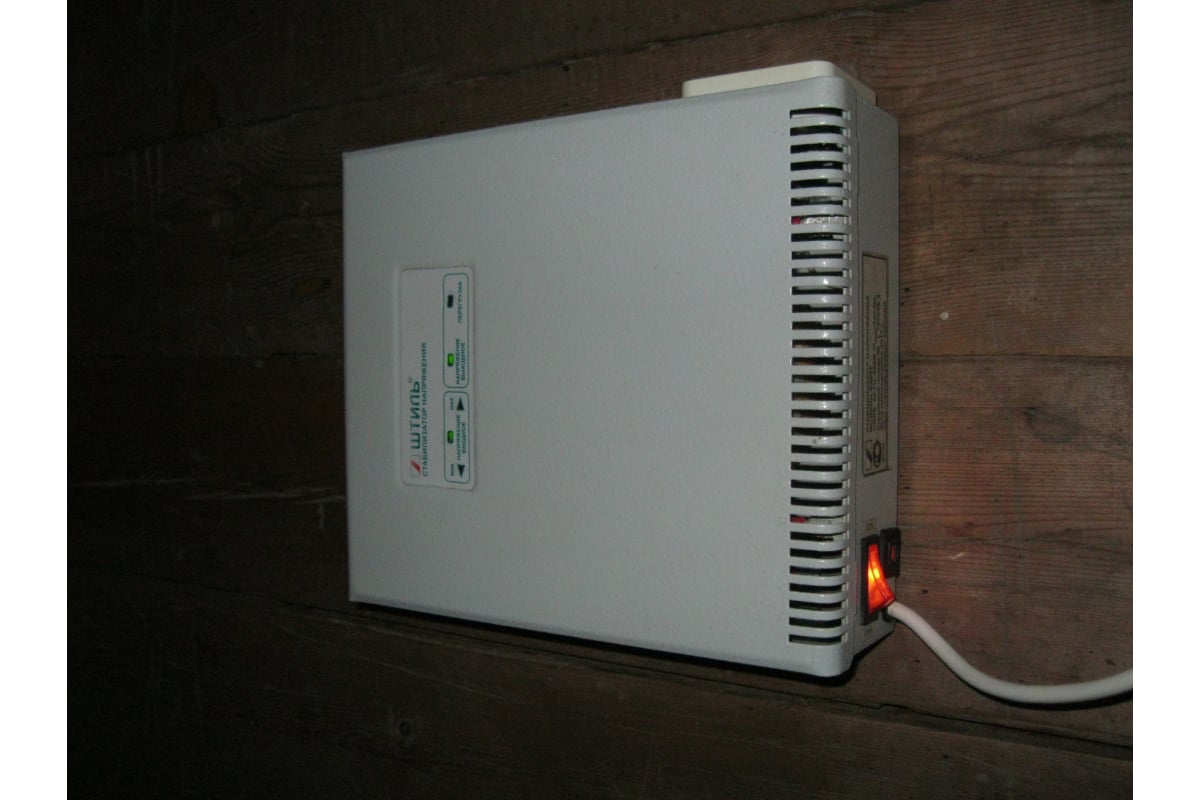 Лучшие стабилизаторы напряжения для квартиры. Стабилизатор напряжения 220в для дома. Стабилизатор дминго дэс-12000/1ц инструкция. Тиристорный стабилизатор напряжения 220в для дома. Стабилизатор напряжения powerman avs 10000 d.