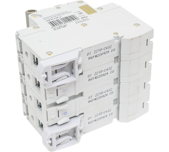 Автоматический выключатель EKF AVERES AV-6 DC, 4P, 32A, 6kA 30 шт mcb6-DC-4-32C-av
