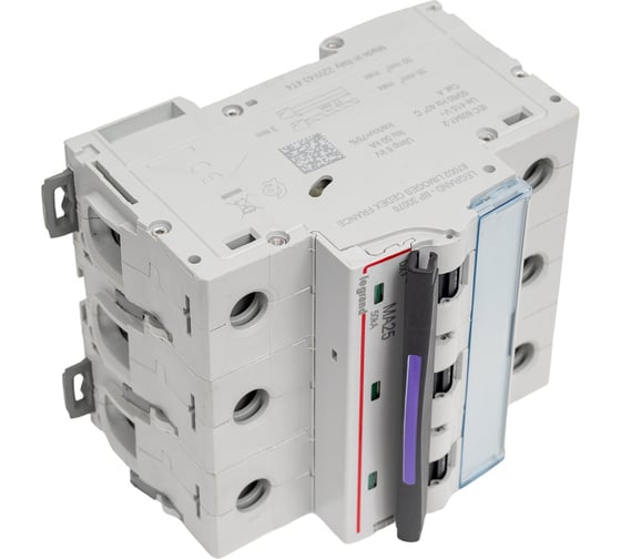 Автоматический выключатель Legrand DX³ 50кА 25А 3п MA 410253