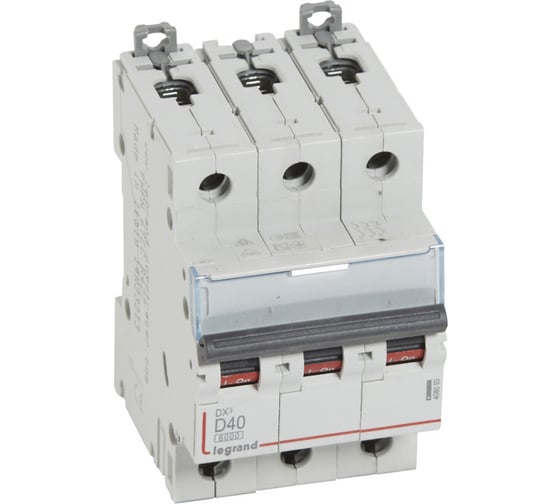 Автоматический выключатель Legrand DX3 6000 - 10 кА - тип D - 3П - 40 А - 3 модуля 408093 1