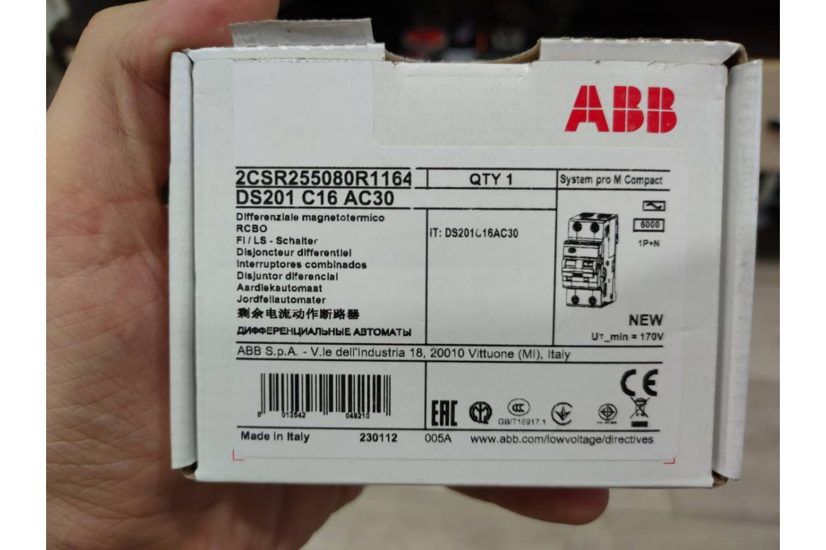  выключатель дифференциального тока ABB DS201 C16 AC30 .