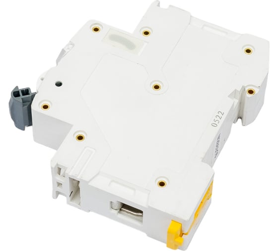 Автоматический выключатель IEK M06N 1P B 63А AR-M06N-1-B063