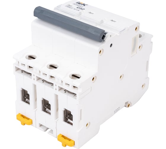 Автоматический выключатель IEK ARMAT M10N 3P C 32А AR-M10N-3-C032