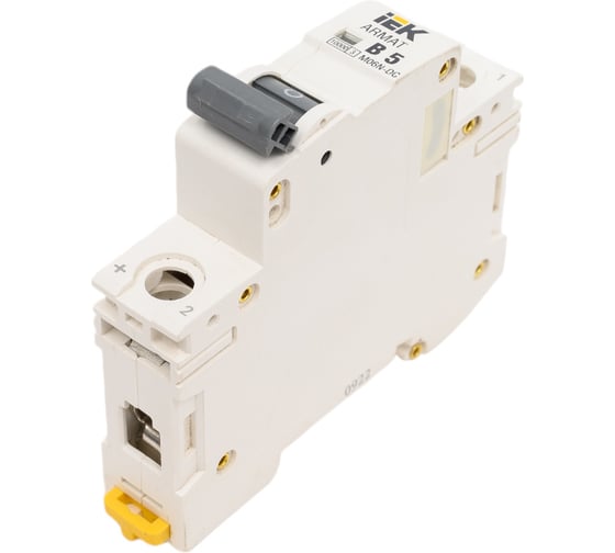Автоматический выключатель IEK Armat m06n-dc 1p b 5а AR-M06N-1-B005DC
