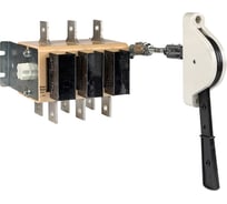 Выключатель-разъединитель EKF ВР32У-39A71240-R 630А, 2 направления, с д/г камерами, с передней смещённой рукояткой MAXima uvr32-39a71240-r