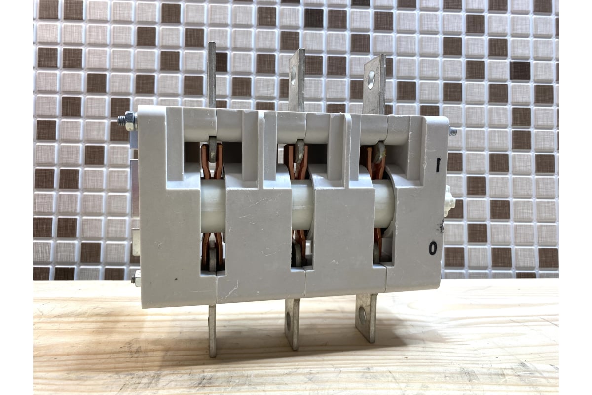 Рубильник КЭАЗ ВР32-37 В31250 400А УХЛ3 103416 - выгодная цена, отзывы ...