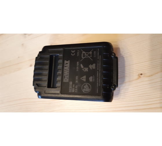 Аккумулятор (18 В; 2.0 А*ч; Li-Ion) DEWALT DCB 183 9