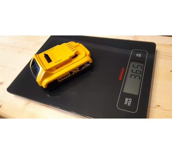 Аккумулятор (18 В; 2.0 А*ч; Li-Ion) DEWALT DCB 183 7