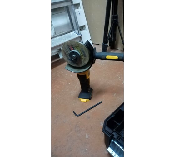 Бесщеточная угловая шлифмашина DEWALT DCG405NT 14