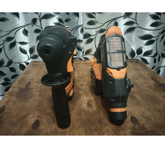 Аккумуляторный бесщеточный трехрежимный перфоратор AEG BBH18BL-0 4935464751 14