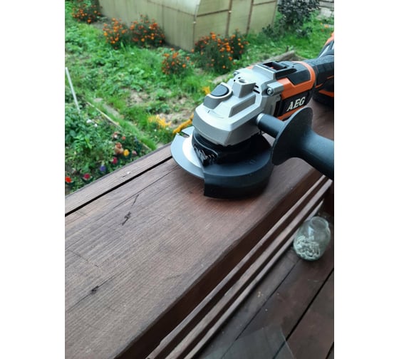 Бесщеточная угловая шлифмашина AEG BEWS18-125BL-0 4935464414 24
