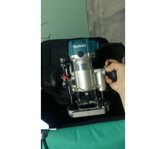 Кромочный фрезер Makita RT0700CX2 55