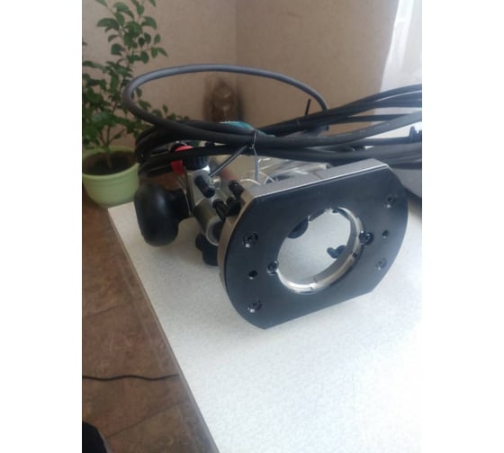 Кромочный фрезер Makita RT0700CX2 20
